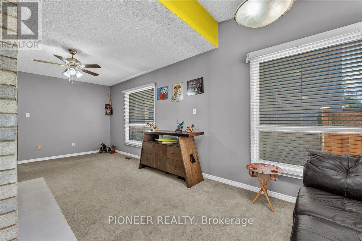 6452 Eastridge Road, Mississauga, Ontario  L5N 4K8 - Photo 17 - W13654228