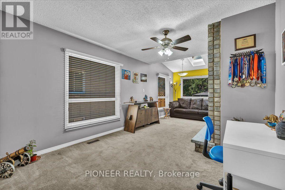6452 Eastridge Road, Mississauga, Ontario  L5N 4K8 - Photo 19 - W13654228