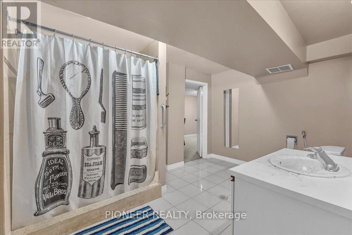 6452 Eastridge Road, Mississauga, Ontario  L5N 4K8 - Photo 37 - W13654228