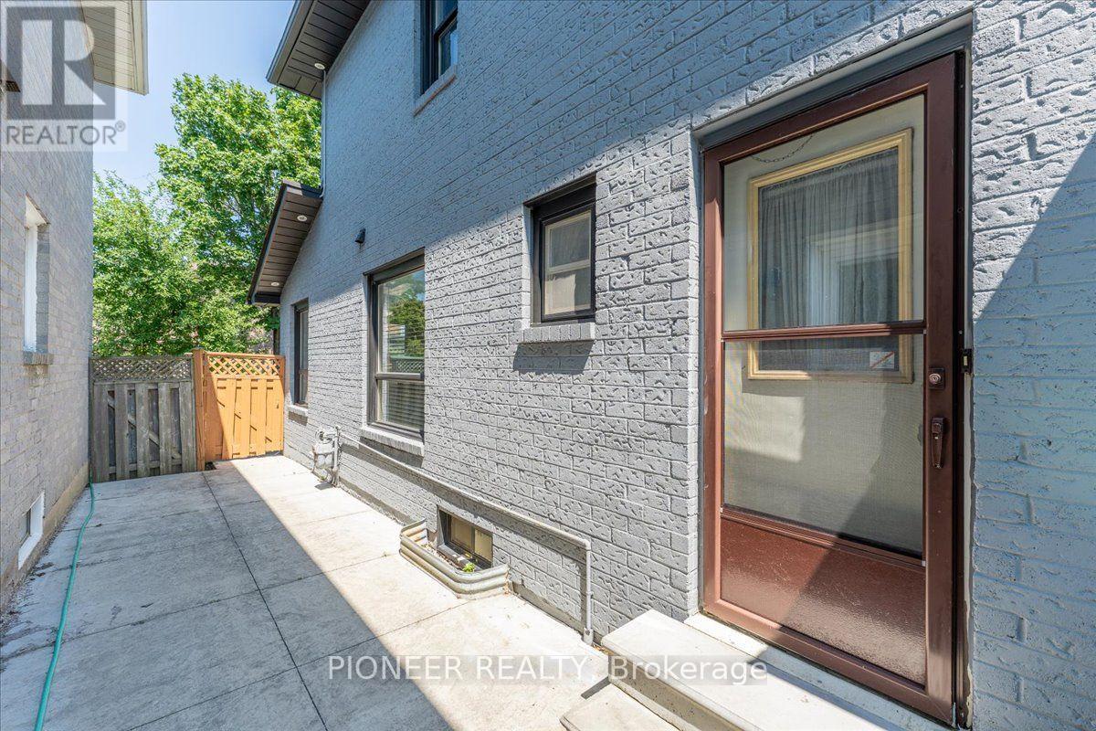 6452 Eastridge Road, Mississauga, Ontario  L5N 4K8 - Photo 38 - W13654228