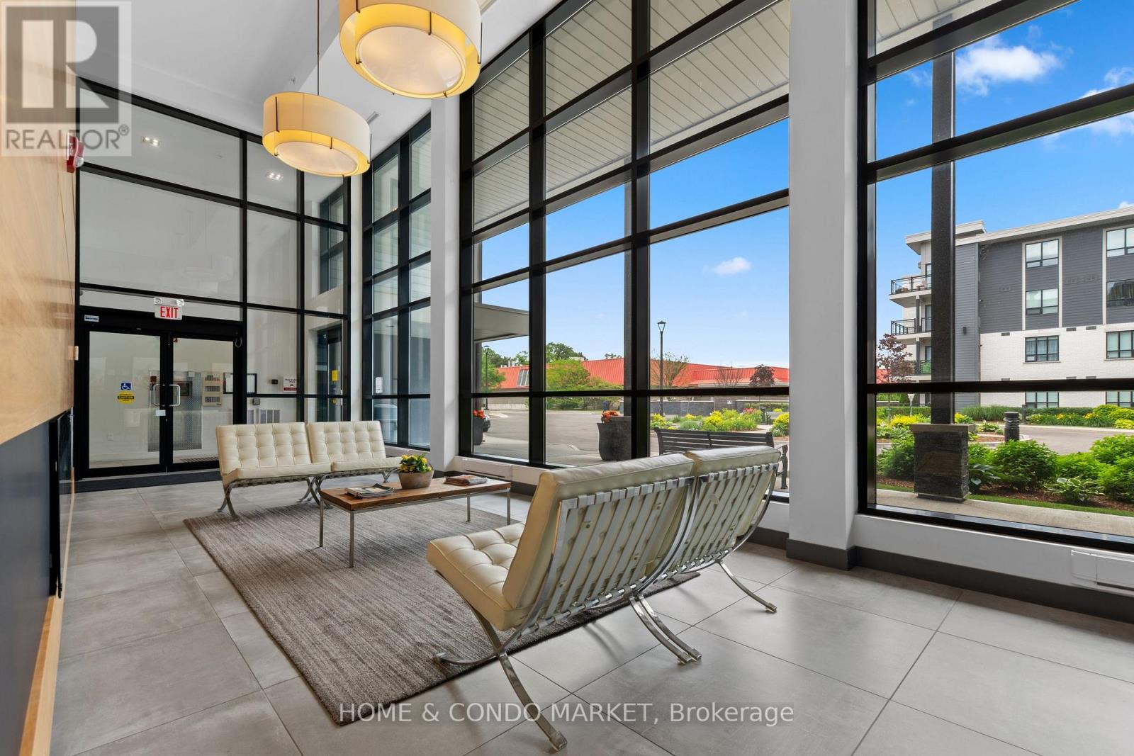 130 - 3170 Erin Mills Parkway, Mississauga, Ontario  L5L 0B6 - Photo 2 - W13654260