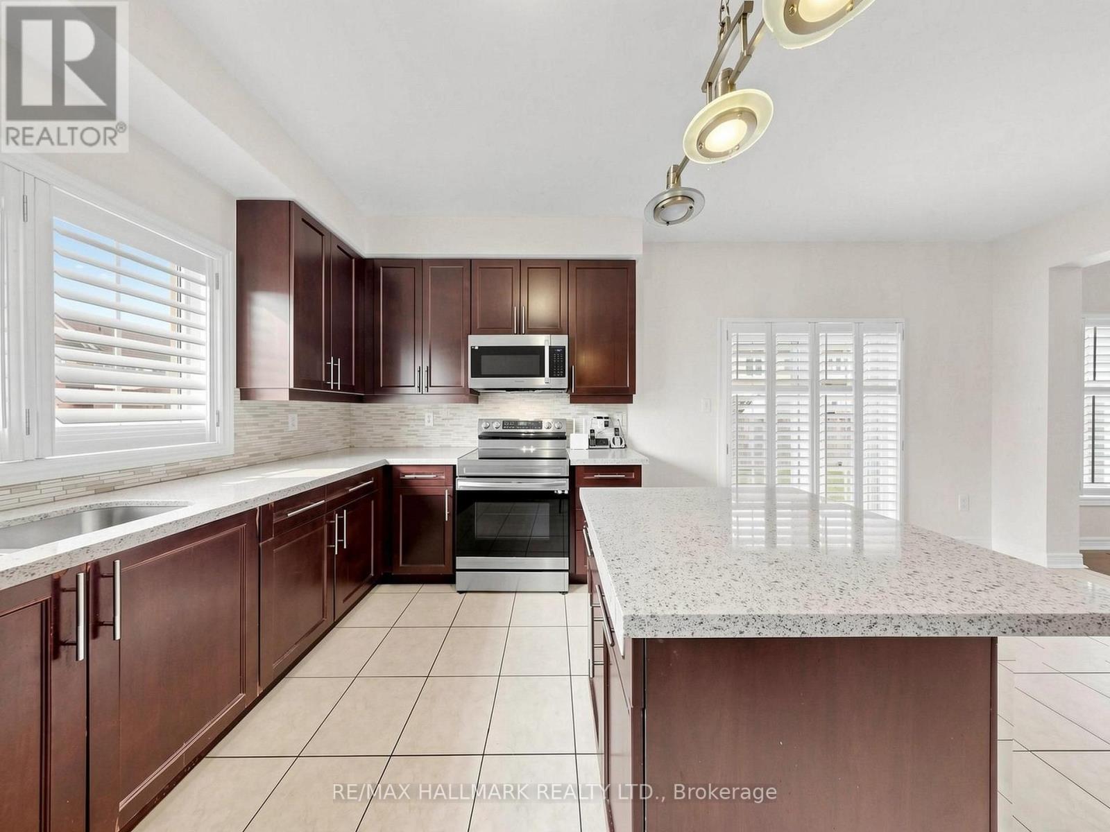 72 Middlecote Drive, Ajax, Ontario  L1T 0J5 - Photo 12 - E13654200