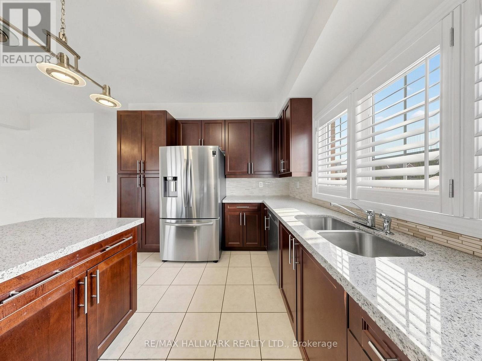 72 Middlecote Drive, Ajax, Ontario  L1T 0J5 - Photo 14 - E13654200