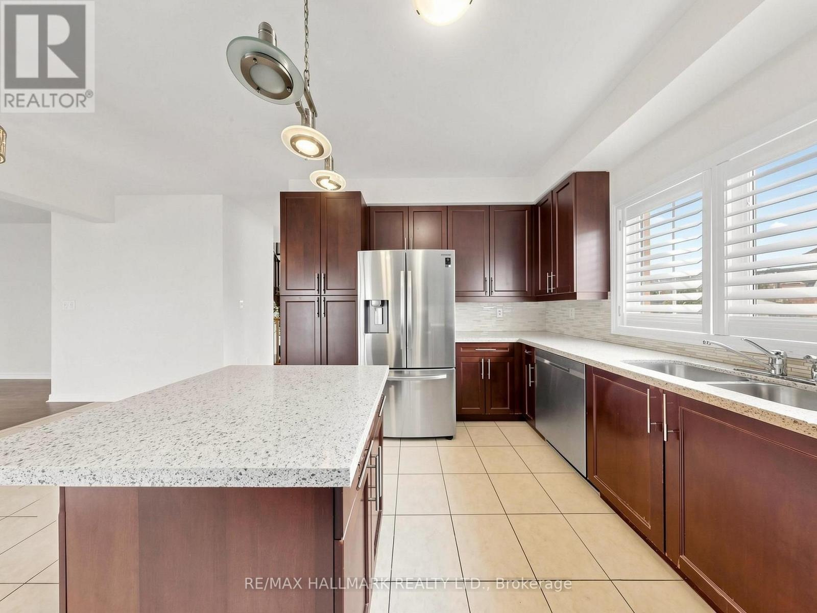 72 Middlecote Drive, Ajax, Ontario  L1T 0J5 - Photo 15 - E13654200