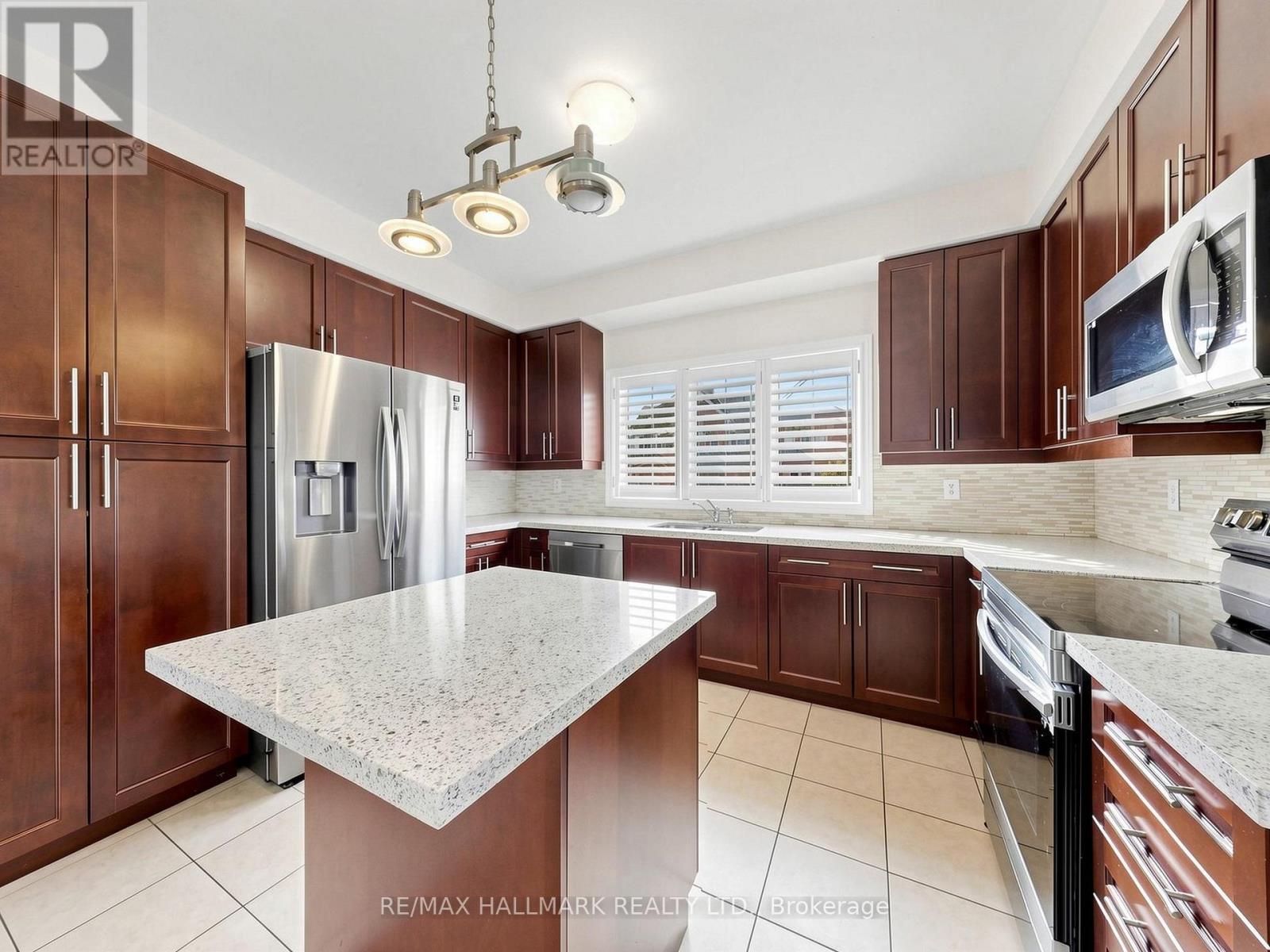 72 Middlecote Drive, Ajax, Ontario  L1T 0J5 - Photo 13 - E13654200