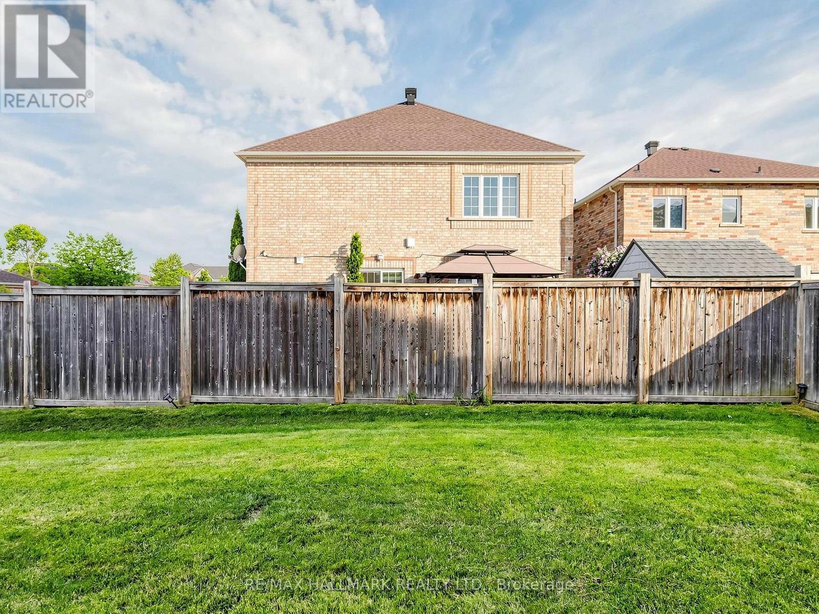 72 Middlecote Drive, Ajax, Ontario  L1T 0J5 - Photo 48 - E13654200