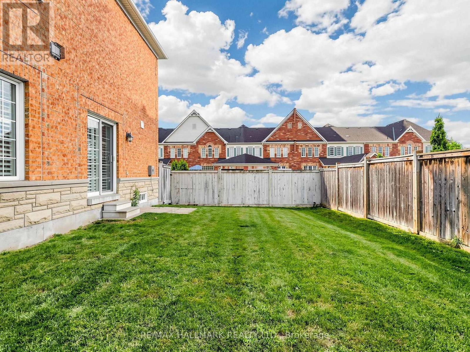 72 Middlecote Drive, Ajax, Ontario  L1T 0J5 - Photo 46 - E13654200