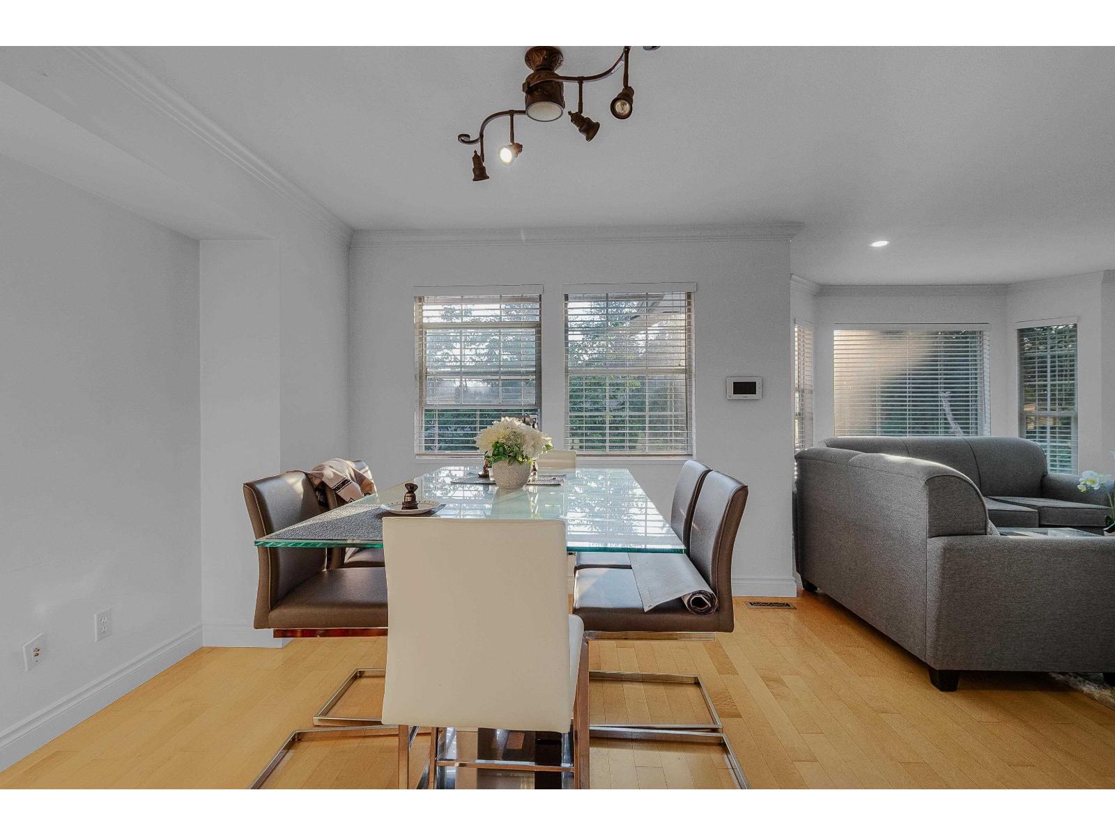 8496 Cox Drive, Mission, British Columbia  V2V 6V3 - Photo 5 - R3152878