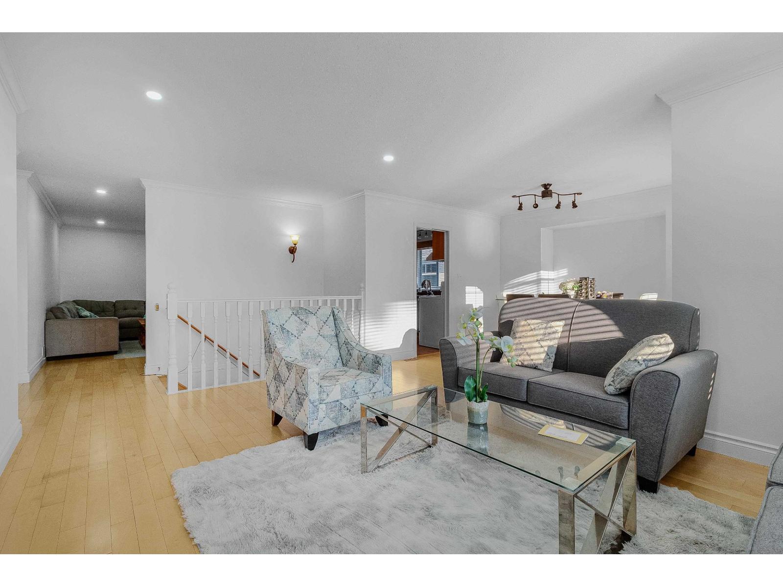 8496 Cox Drive, Mission, British Columbia  V2V 6V3 - Photo 4 - R3152878