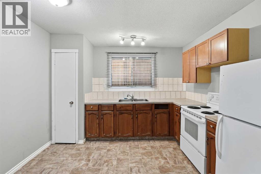 7341 36 Avenue NW, Calgary, Alberta  T3B 1V1 - Photo 17 - A2333288