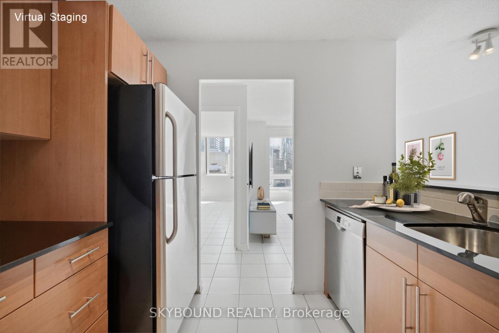 1605 - 25 Grenville Street, Toronto, Ontario  M4Y 2X5 - Photo 24 - C13649466