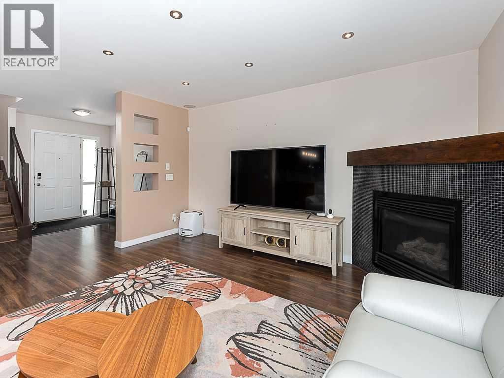 3782 Douglas Ridge Link SE, Calgary, Alberta  T2Z 3H7 - Photo 5 - A2335498