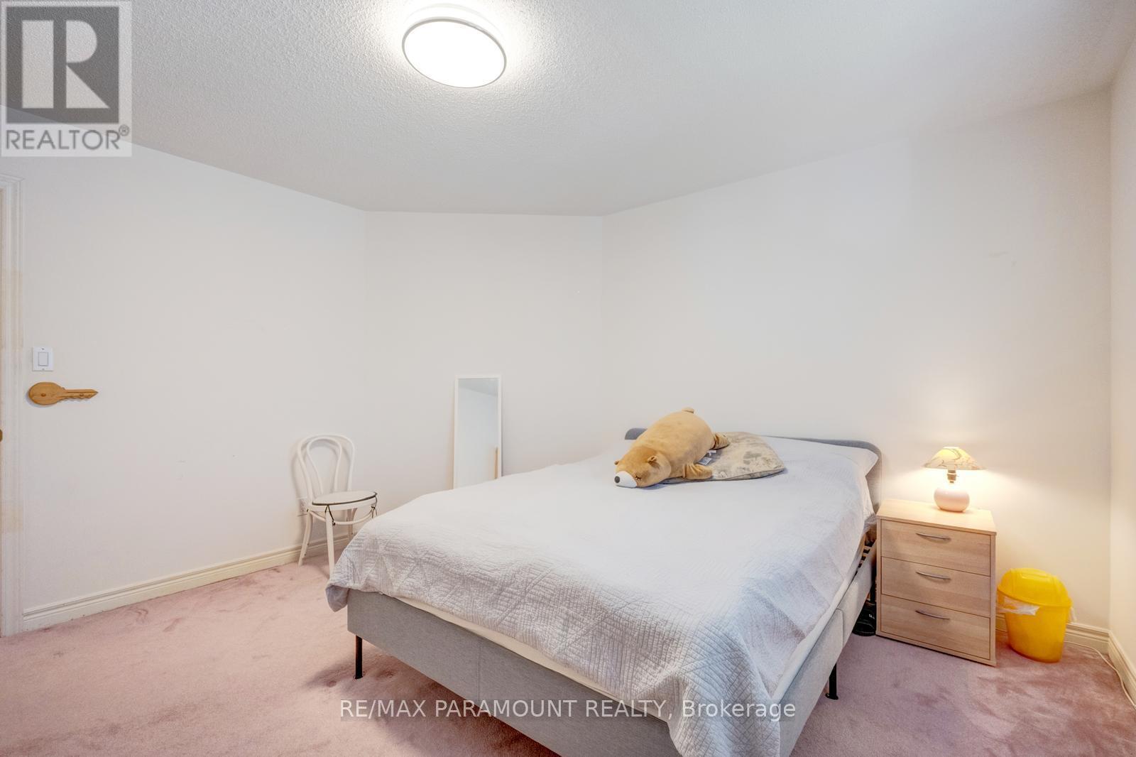 6407 Ormindale Way, Mississauga, Ontario  L5V 1J3 - Photo 42 - W13504972