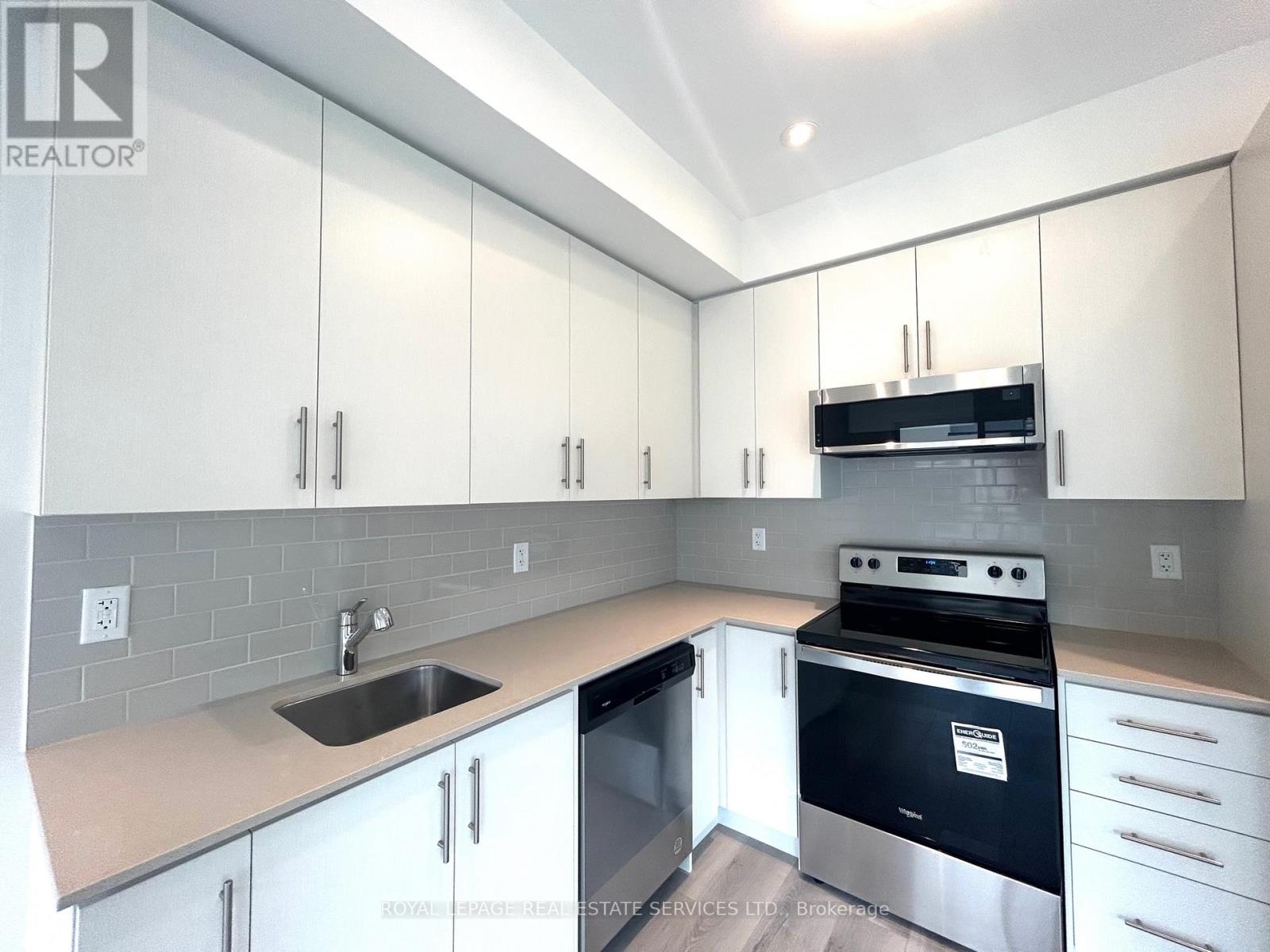 18 - 3405 Ridgeway Drive E, Mississauga, Ontario  L5L 0B9 - Photo 2 - W13654212