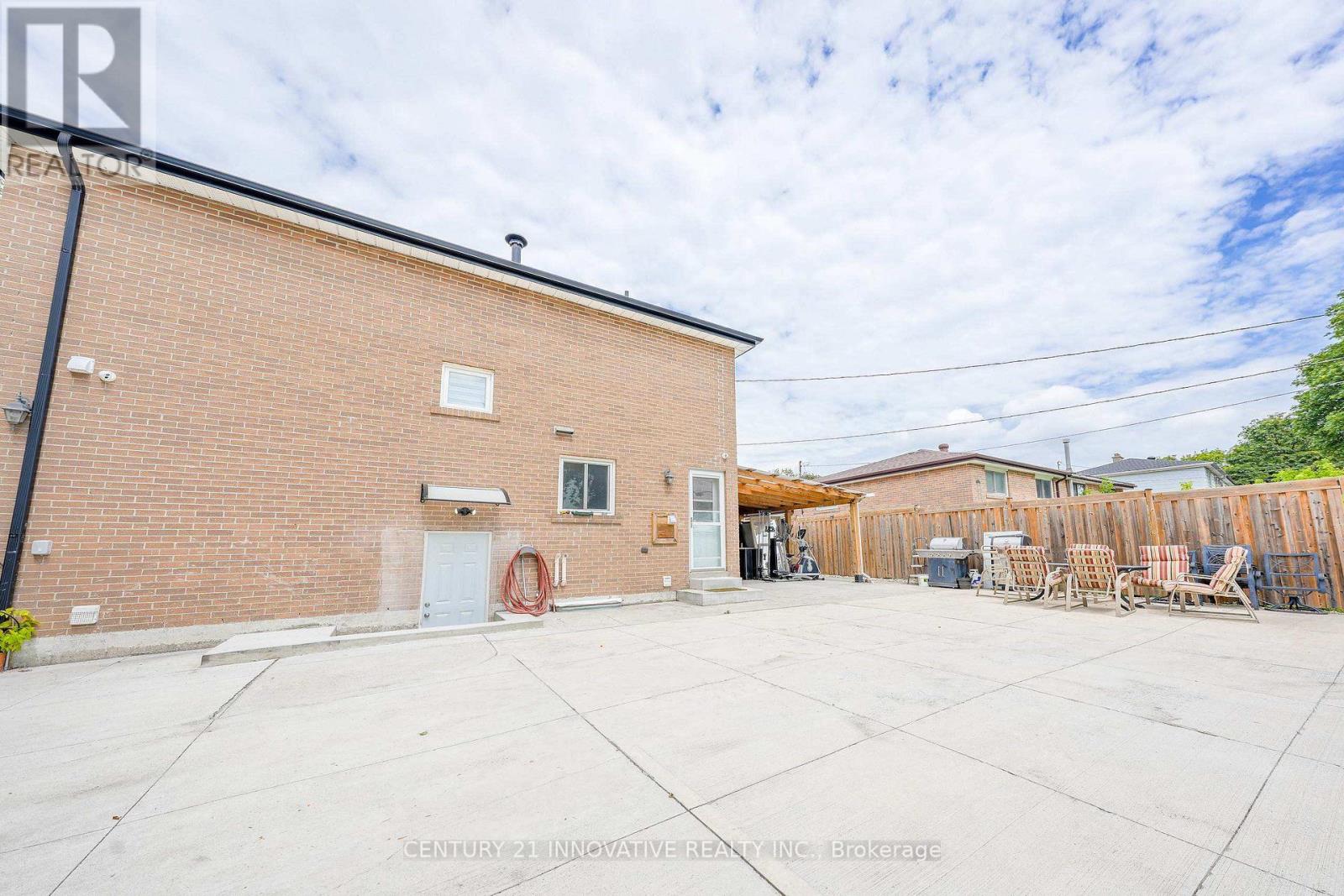 13 Dorset Drive, Brampton, Ontario  L6T 2Y1 - Photo 35 - W13654182