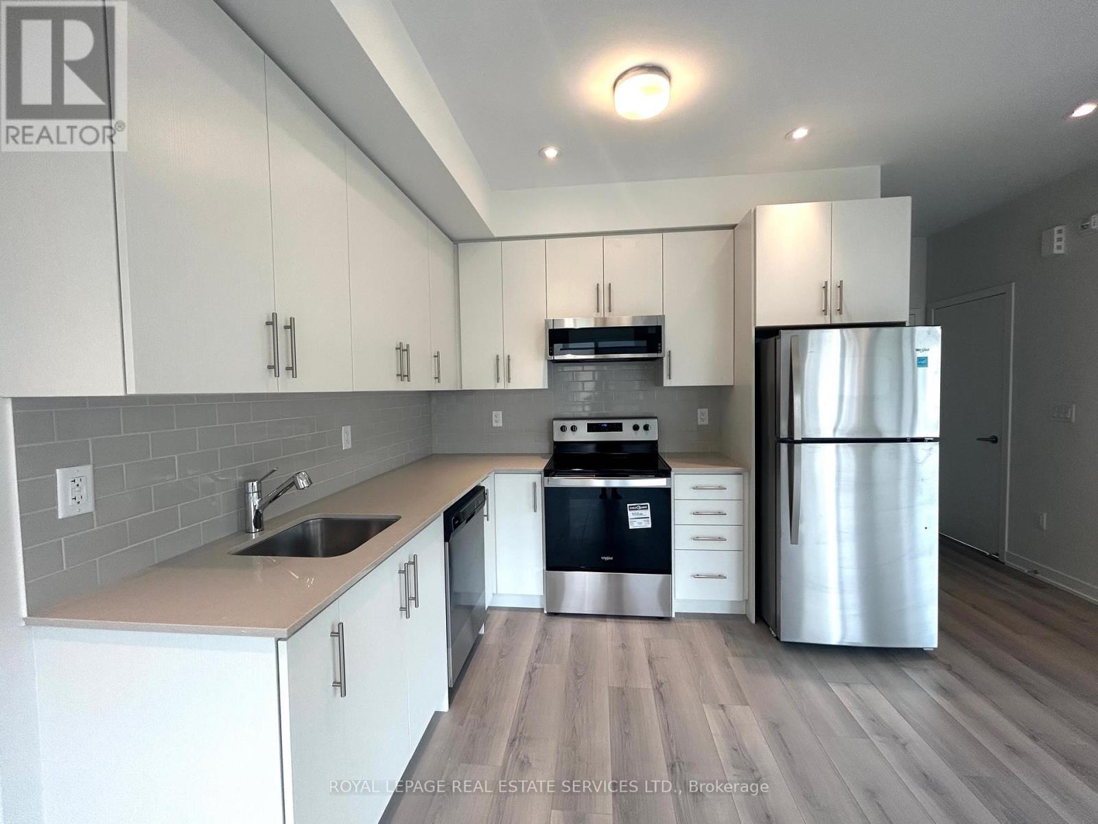 18 - 3405 Ridgeway Drive E, Mississauga, Ontario  L5L 0B9 - Photo 3 - W13654212