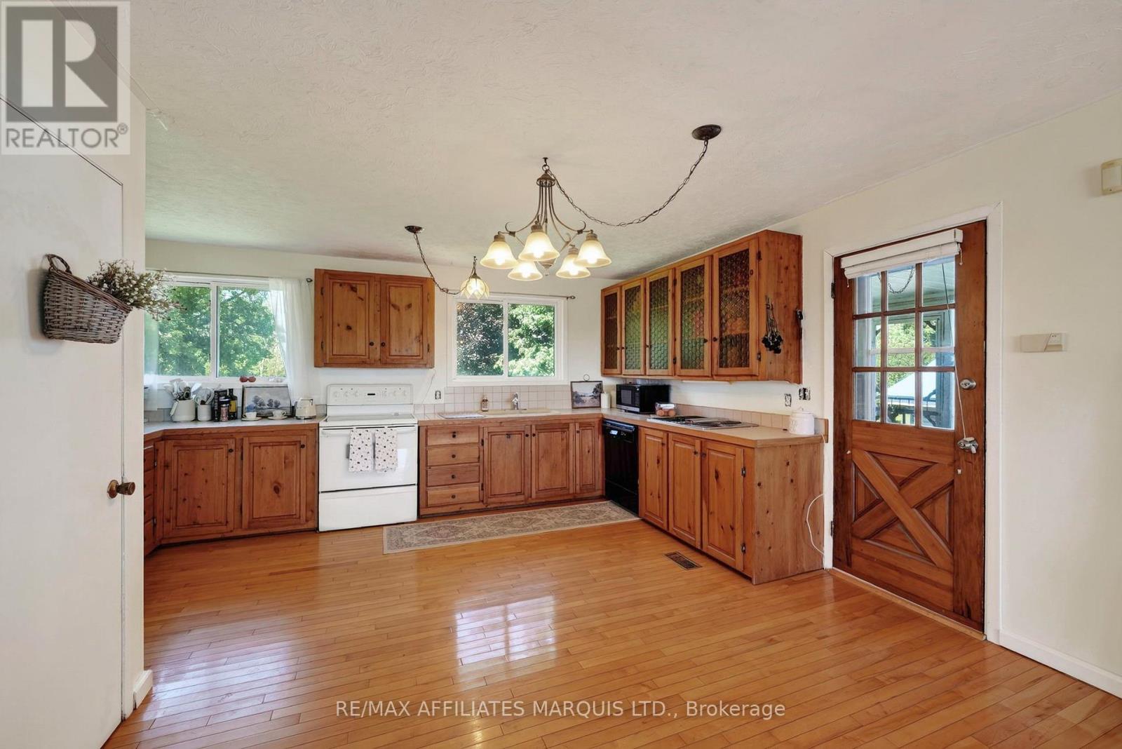 19450 Gore Road, South Glengarry, Ontario K0C 2E0 - Photo 5 - X13654324