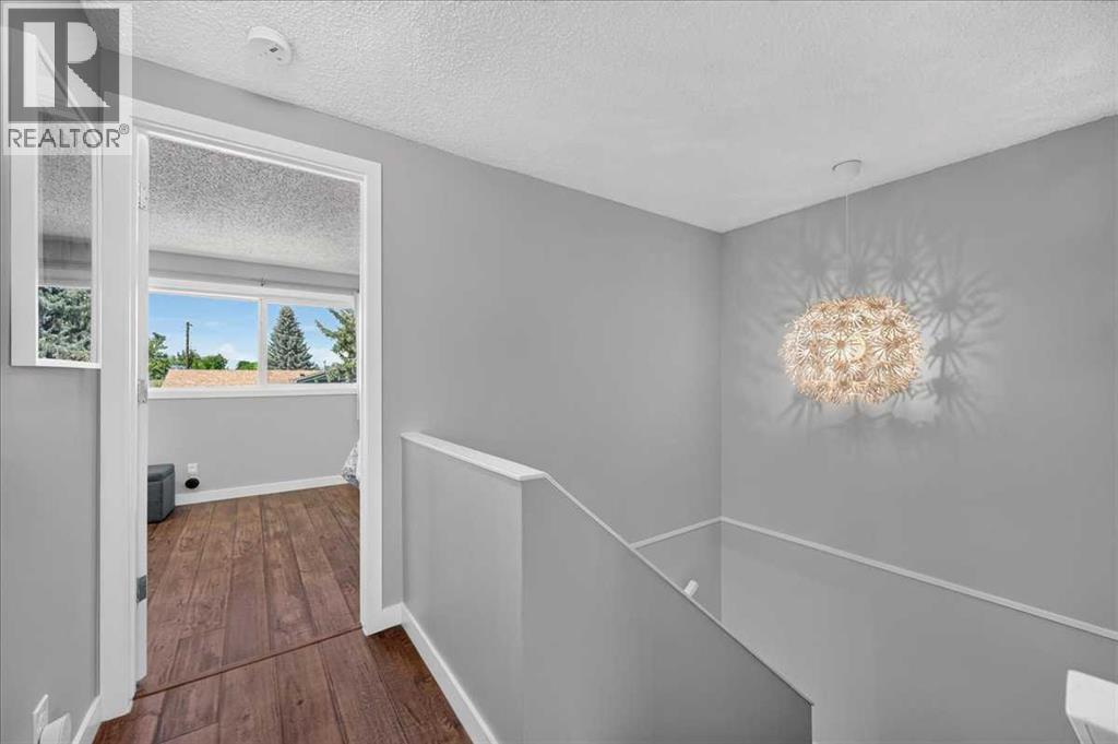 39 Midridge Gardens SE, Calgary, Alberta  T2X 1C4 - Photo 16 - A2333974