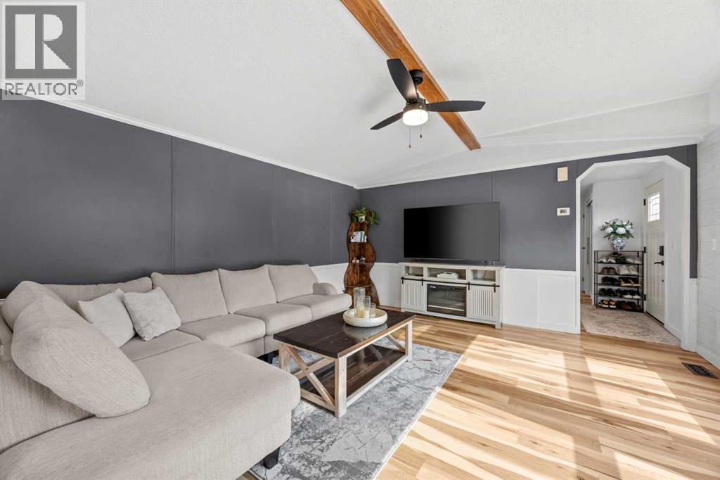 64, 1101 84 Street NE, Calgary, Alberta  T2A 7X2 - Photo 4 - A2334772