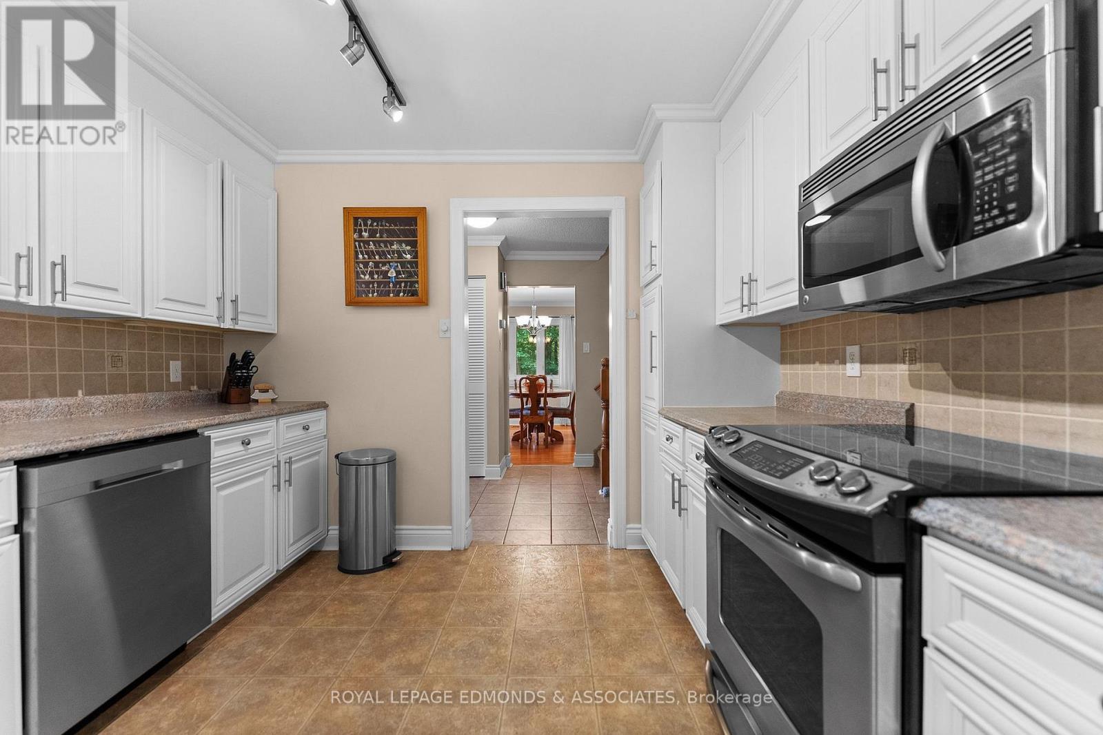 20 Mueller Crescent, Petawawa, Ontario  K8H 3E9 - Photo 17 - X13654320