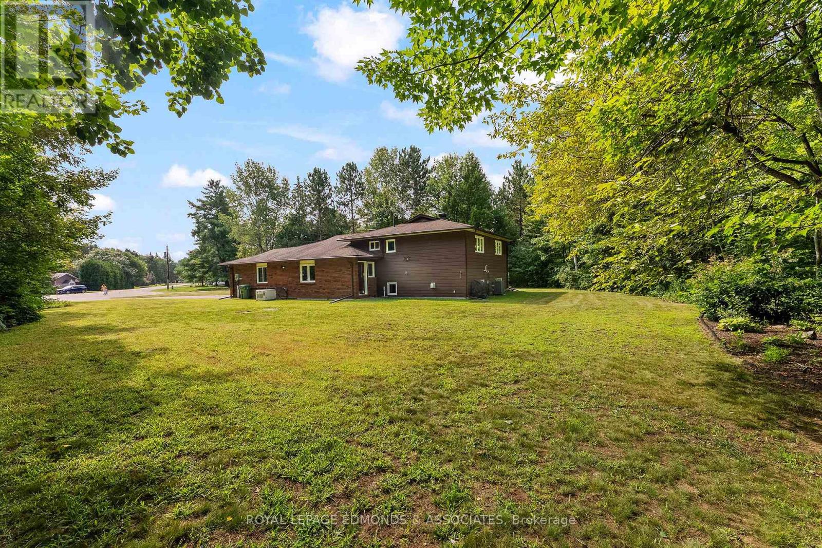 20 Mueller Crescent, Petawawa, Ontario  K8H 3E9 - Photo 37 - X13654320