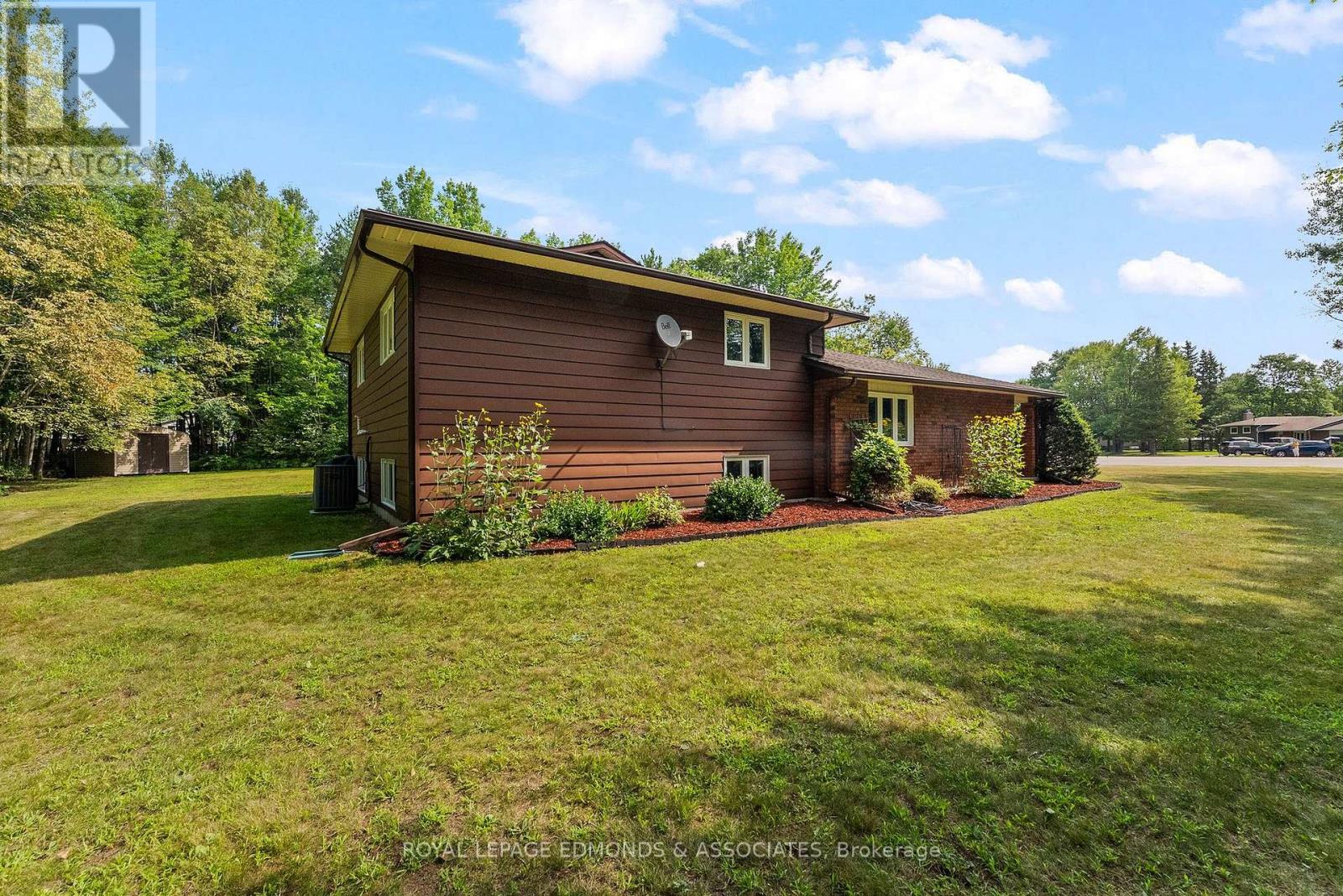 20 Mueller Crescent, Petawawa, Ontario  K8H 3E9 - Photo 40 - X13654320