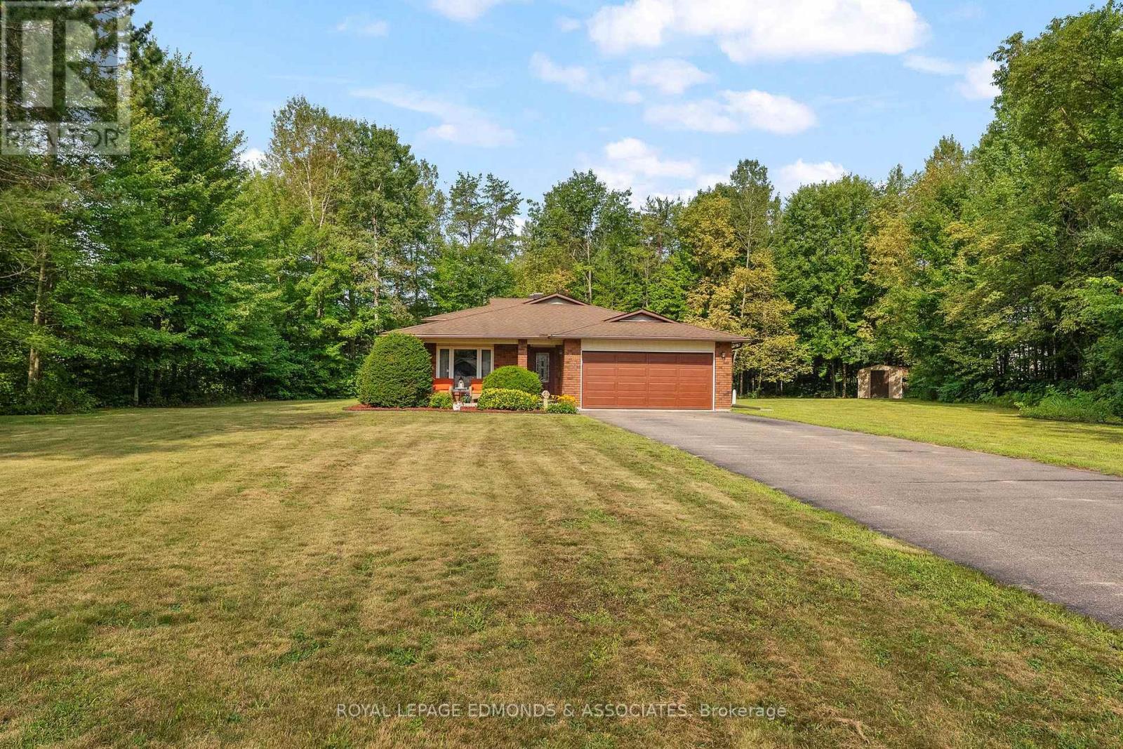 20 Mueller Crescent, Petawawa, Ontario K8H 3E9 - Photo 5 - X13654320