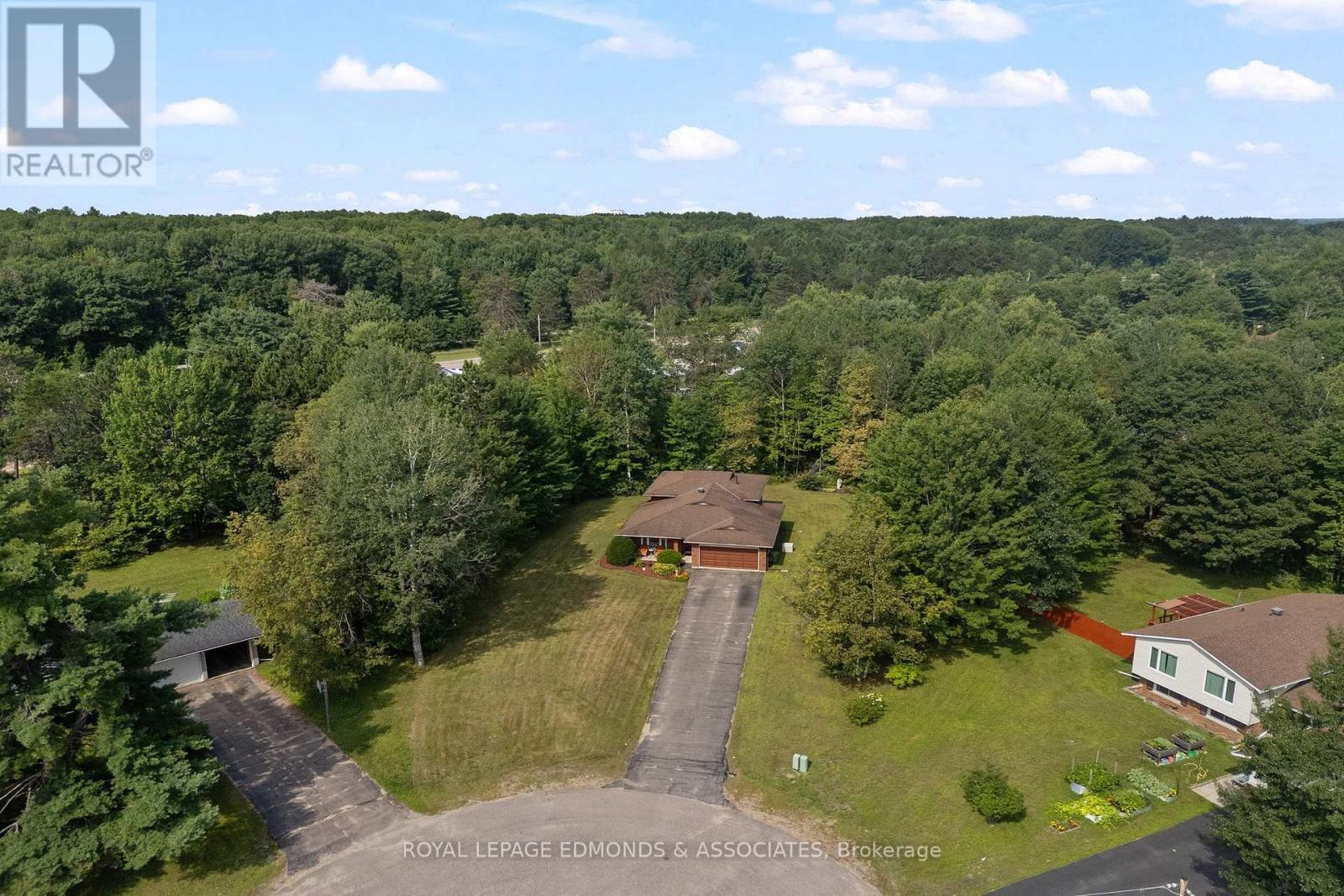 20 Mueller Crescent, Petawawa, Ontario K8H 3E9 - Photo 7 - X13654320