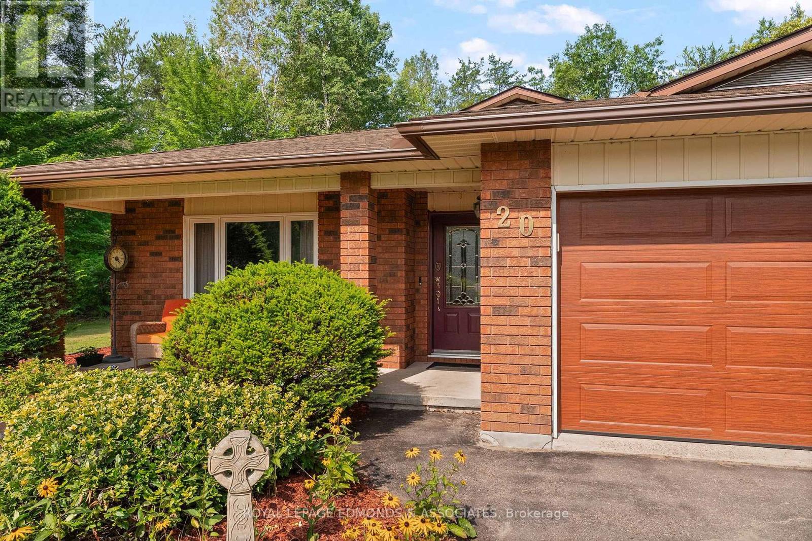 20 Mueller Crescent, Petawawa, Ontario  K8H 3E9 - Photo 8 - X13654320