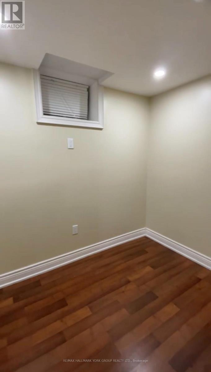Basement - 33 Deerwood Crescent, Richmond Hill, Ontario  L4E 3V4 - Photo 8 - N13654294