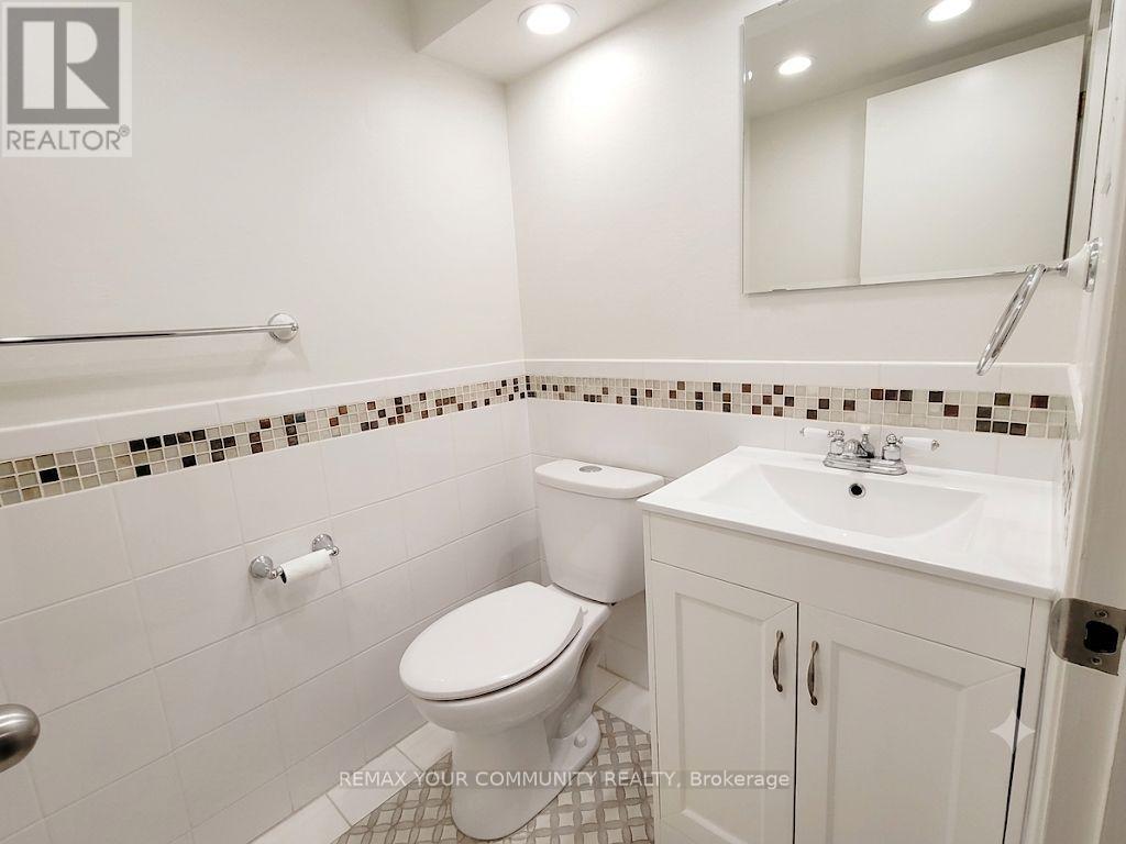 Upper - 376 Agar Avenue, Bradford West Gwillimbury (Bradford), Ontario  L3Z 1H5 - Photo 6 - N13654306