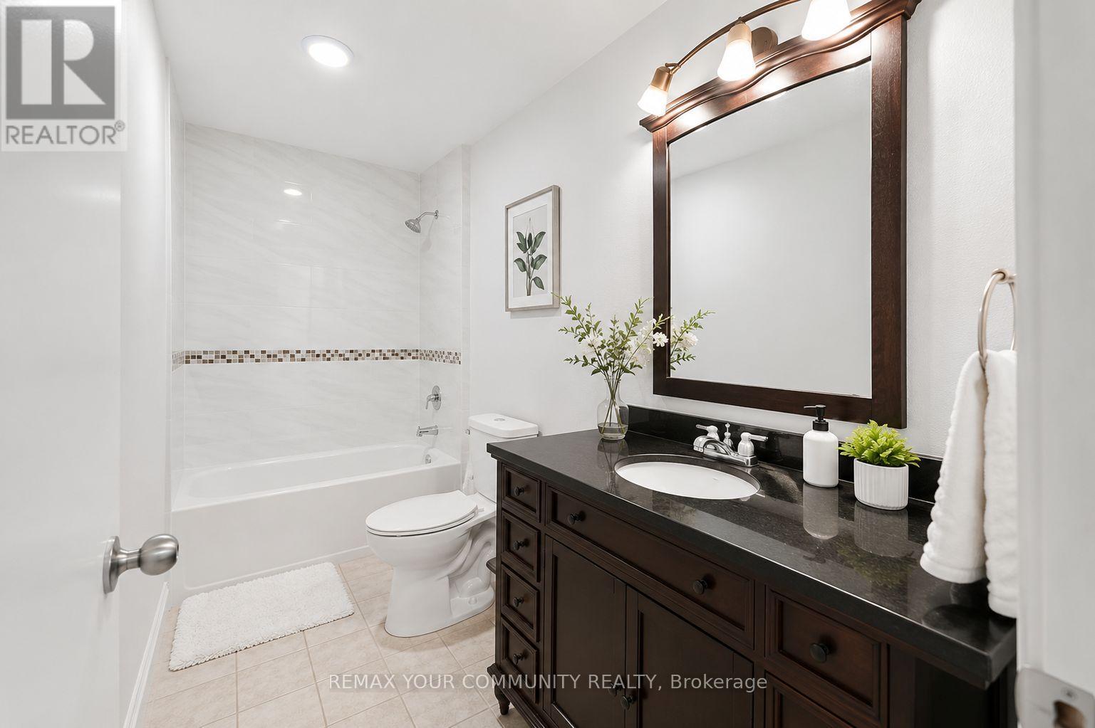 Upper - 376 Agar Avenue, Bradford West Gwillimbury (Bradford), Ontario  L3Z 1H5 - Photo 8 - N13654306