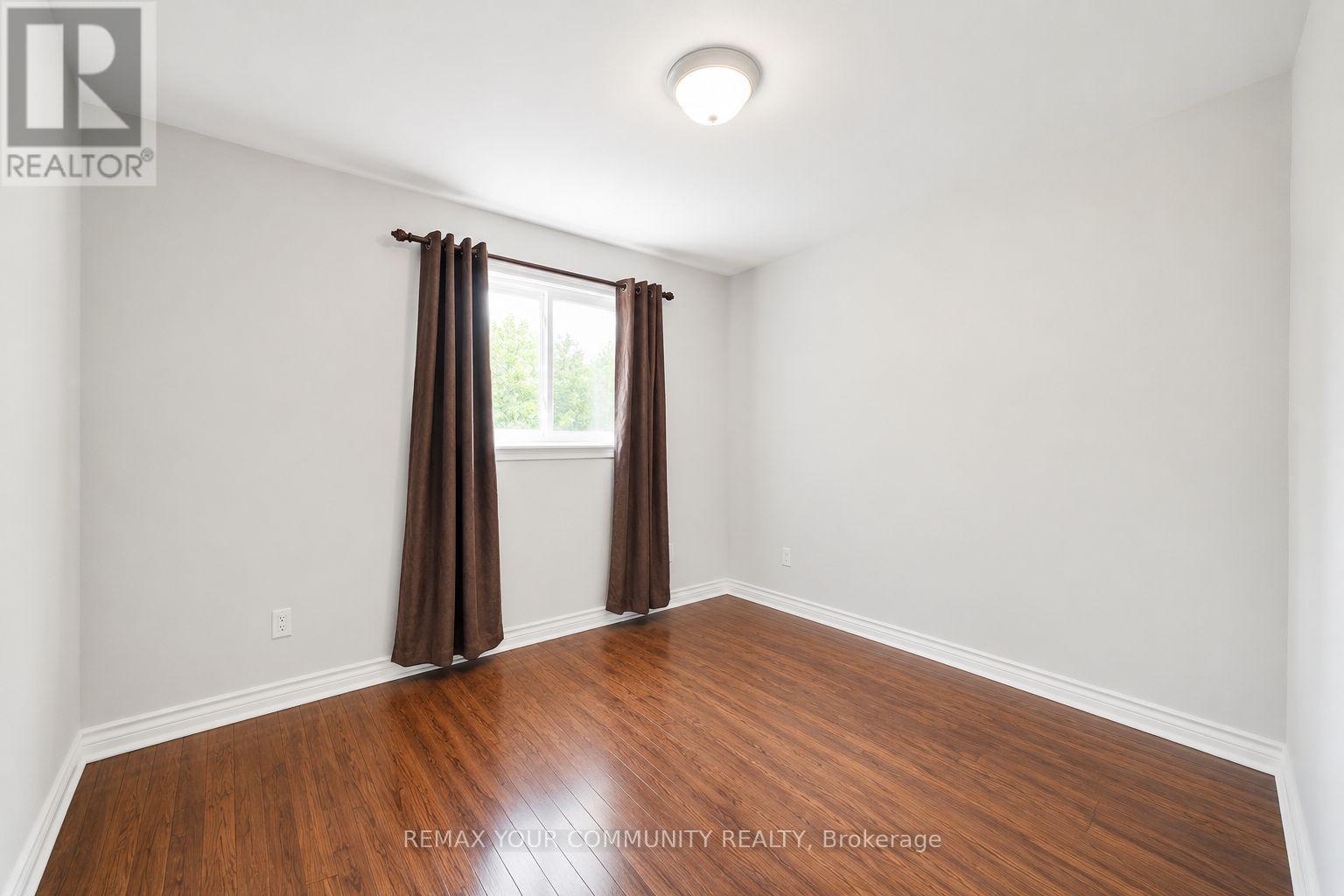 Upper - 376 Agar Avenue, Bradford West Gwillimbury (Bradford), Ontario  L3Z 1H5 - Photo 9 - N13654306