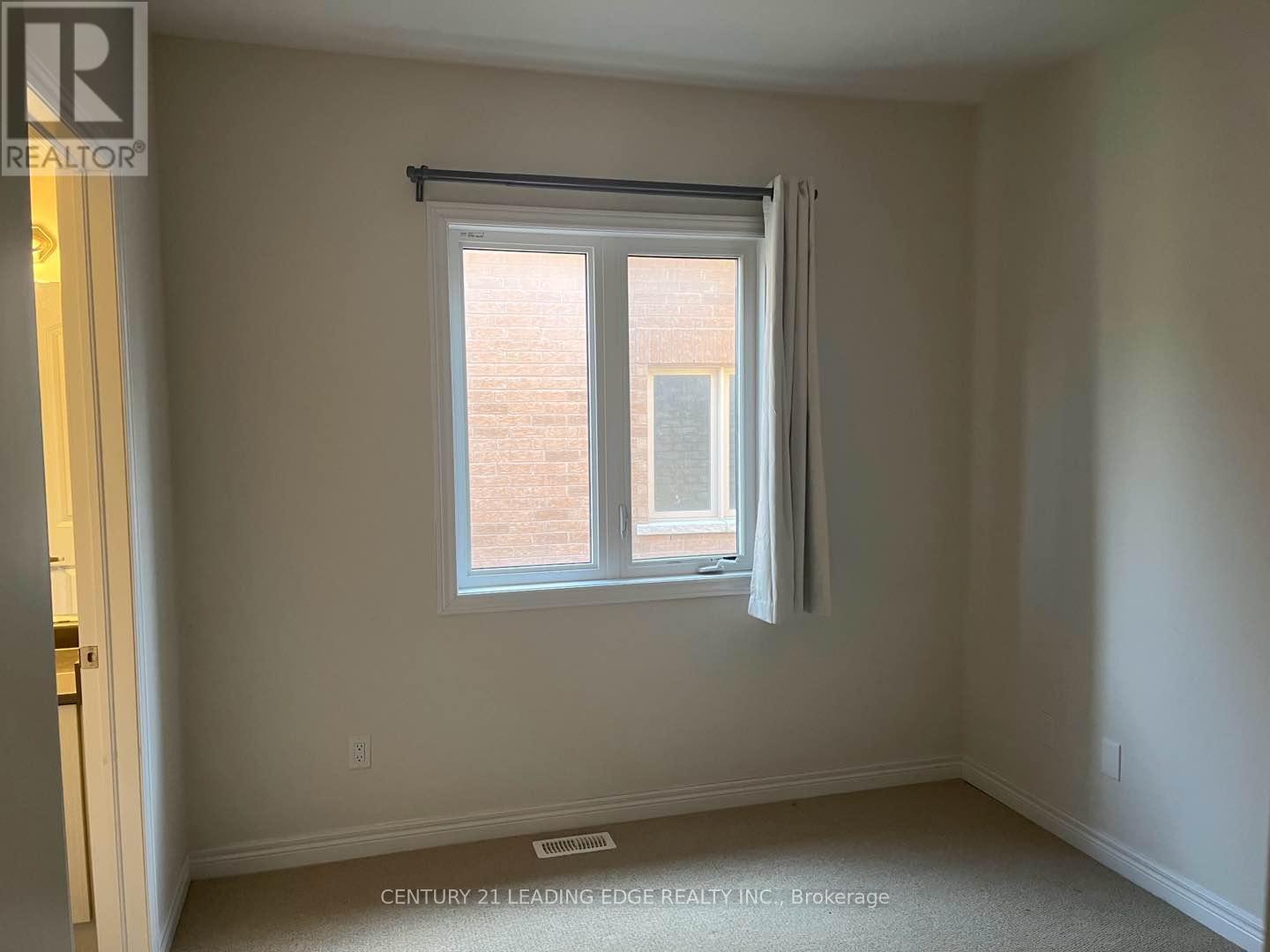 1 BDRM UPPER LEVEL - 23 BOLAND COURT