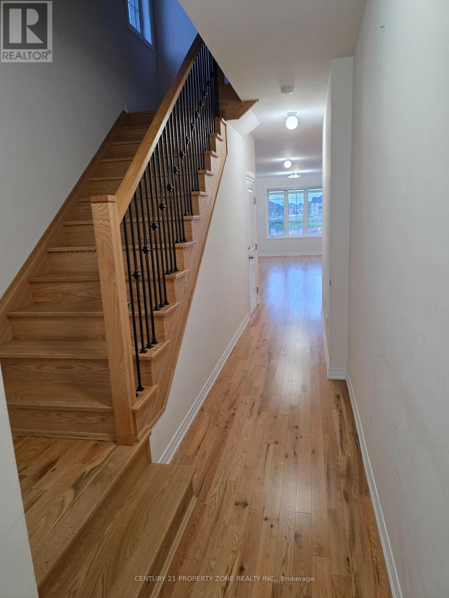 42 Hayrake Street, Brampton, Ontario  L6Z 3M4 - Photo 7 - W13654316