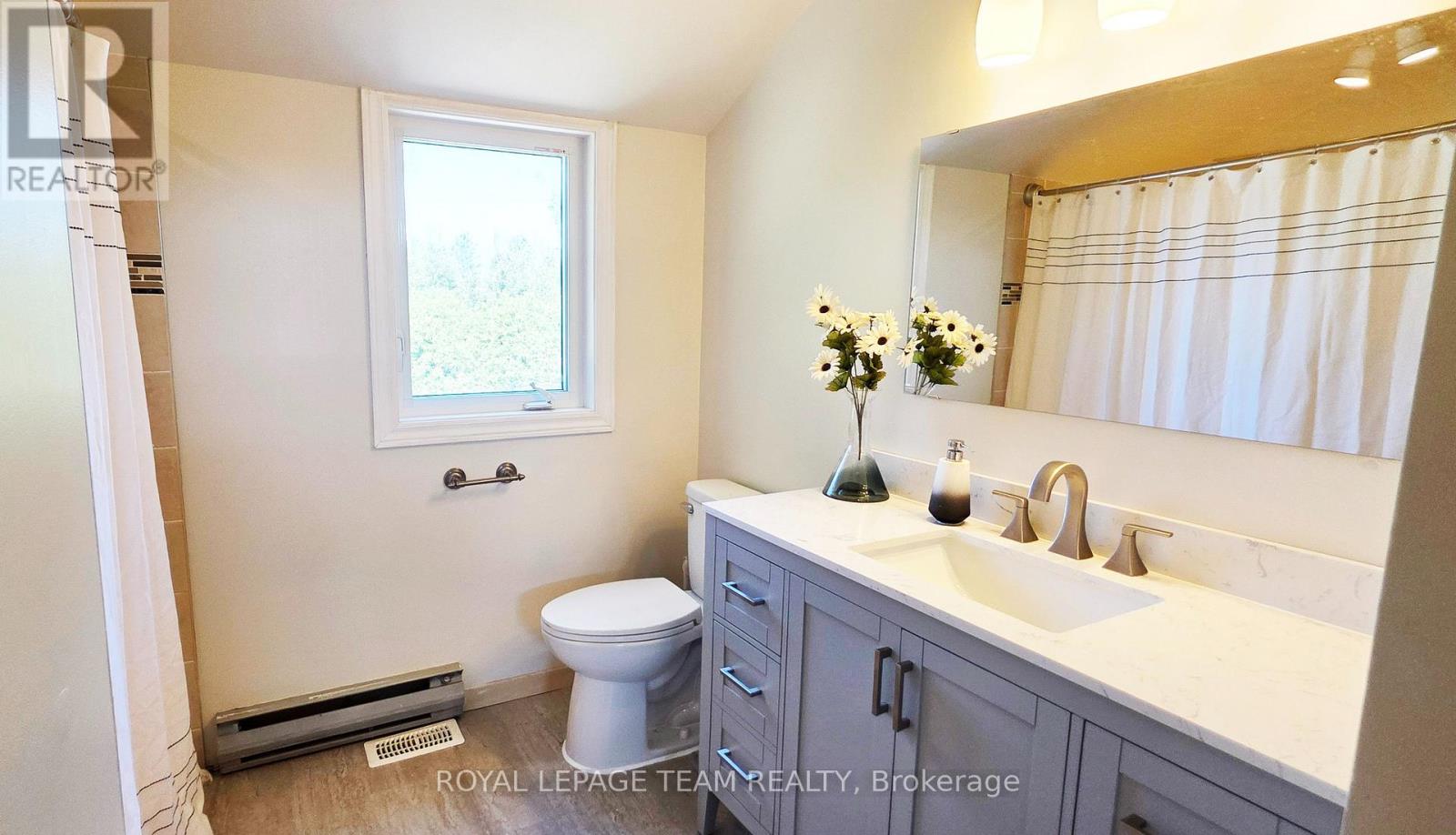 237 Queen West Street, North Dundas, Ontario  K0C 1H0 - Photo 19 - X13518094