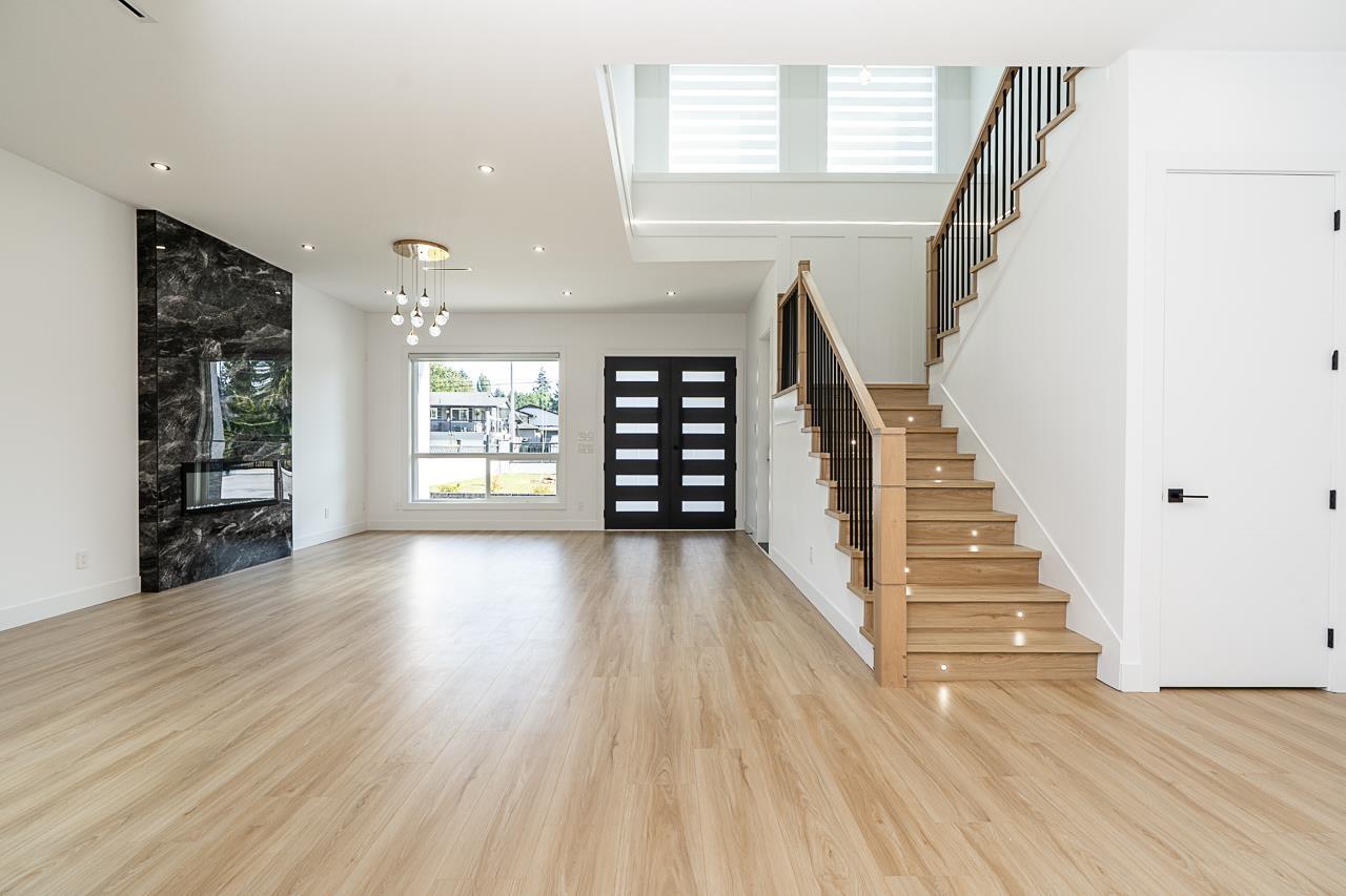 13979 113 Avenue, Surrey, British Columbia  V3R 2K2 - Photo 2 - R3153840