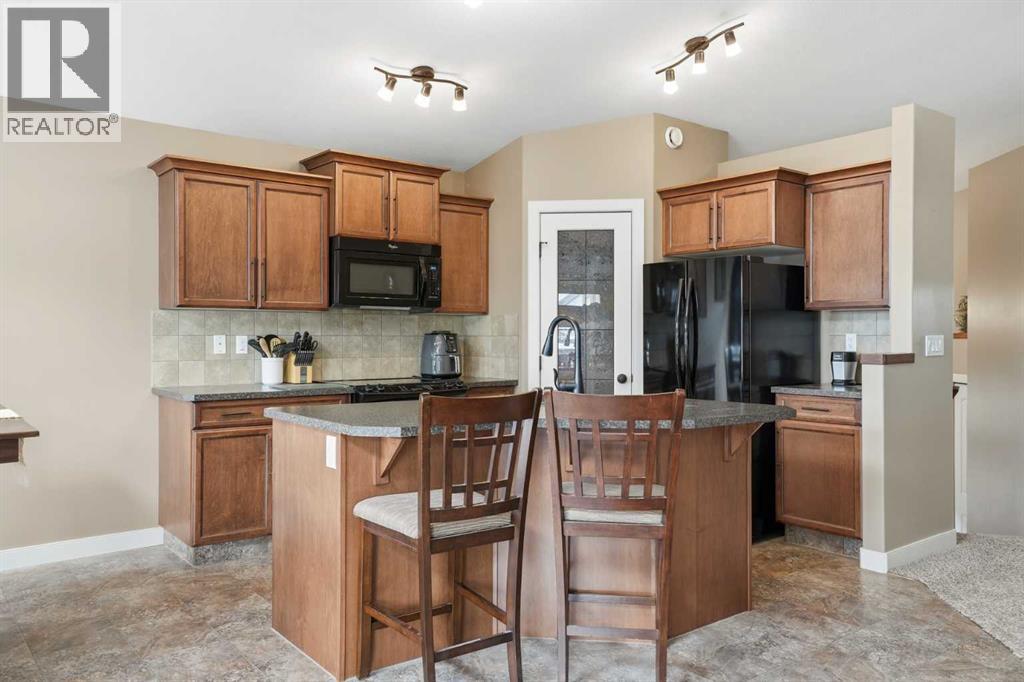 144 Bowman Circle, Sylvan Lake, Alberta  T4S 0H8 - Photo 7 - A2332645