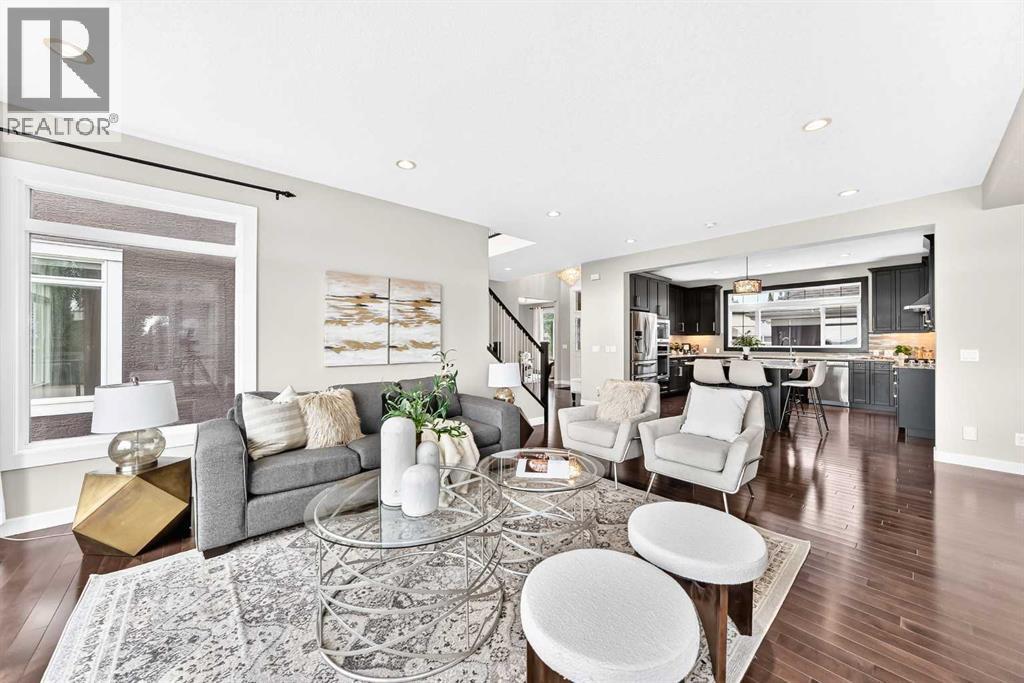 96 Cranarch Heights SE, Calgary, Alberta  T3M 0S7 - Photo 9 - A2335444