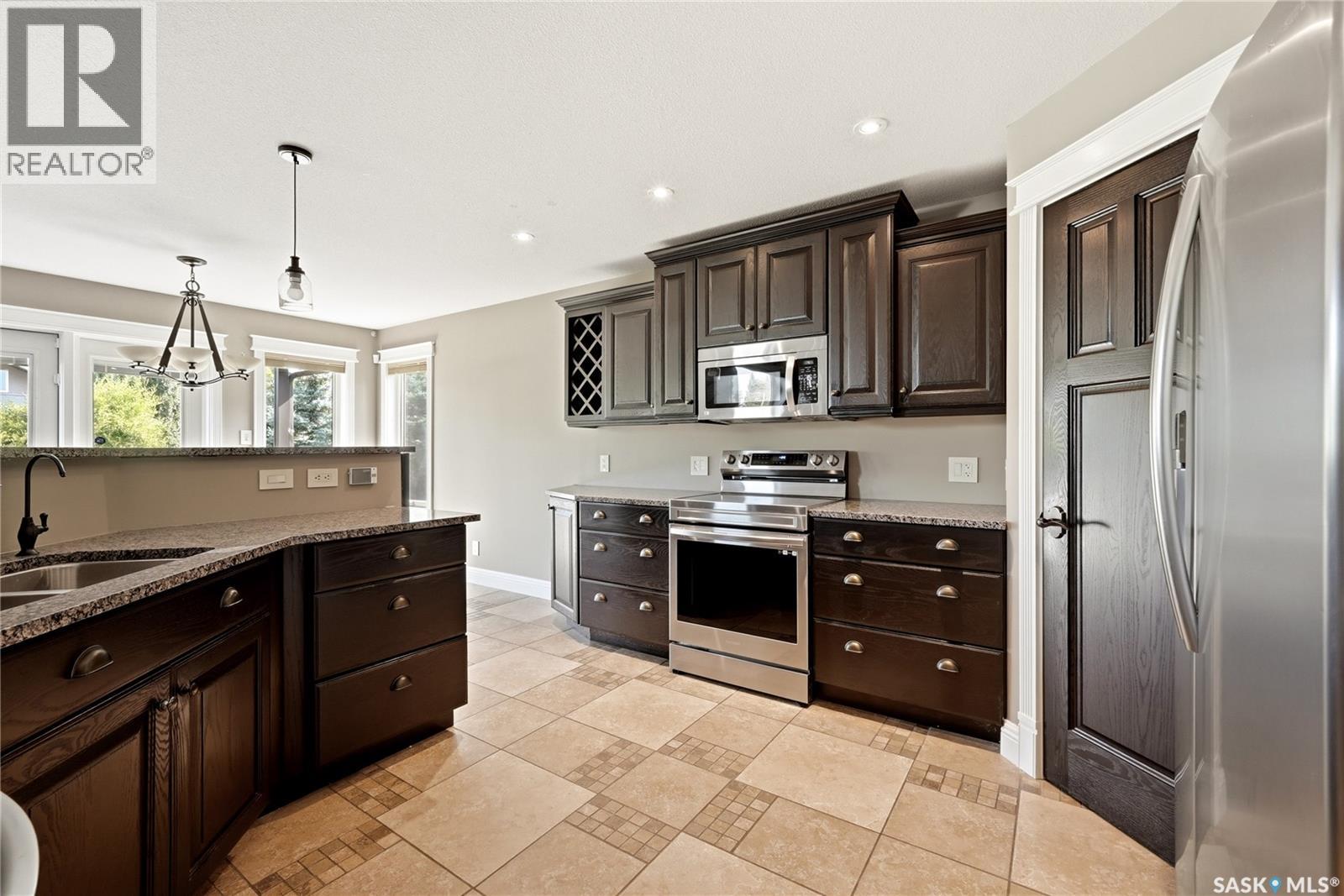 7 Lott Road E, White City, Saskatchewan  S4L 5B1 - Photo 11 - SK045008