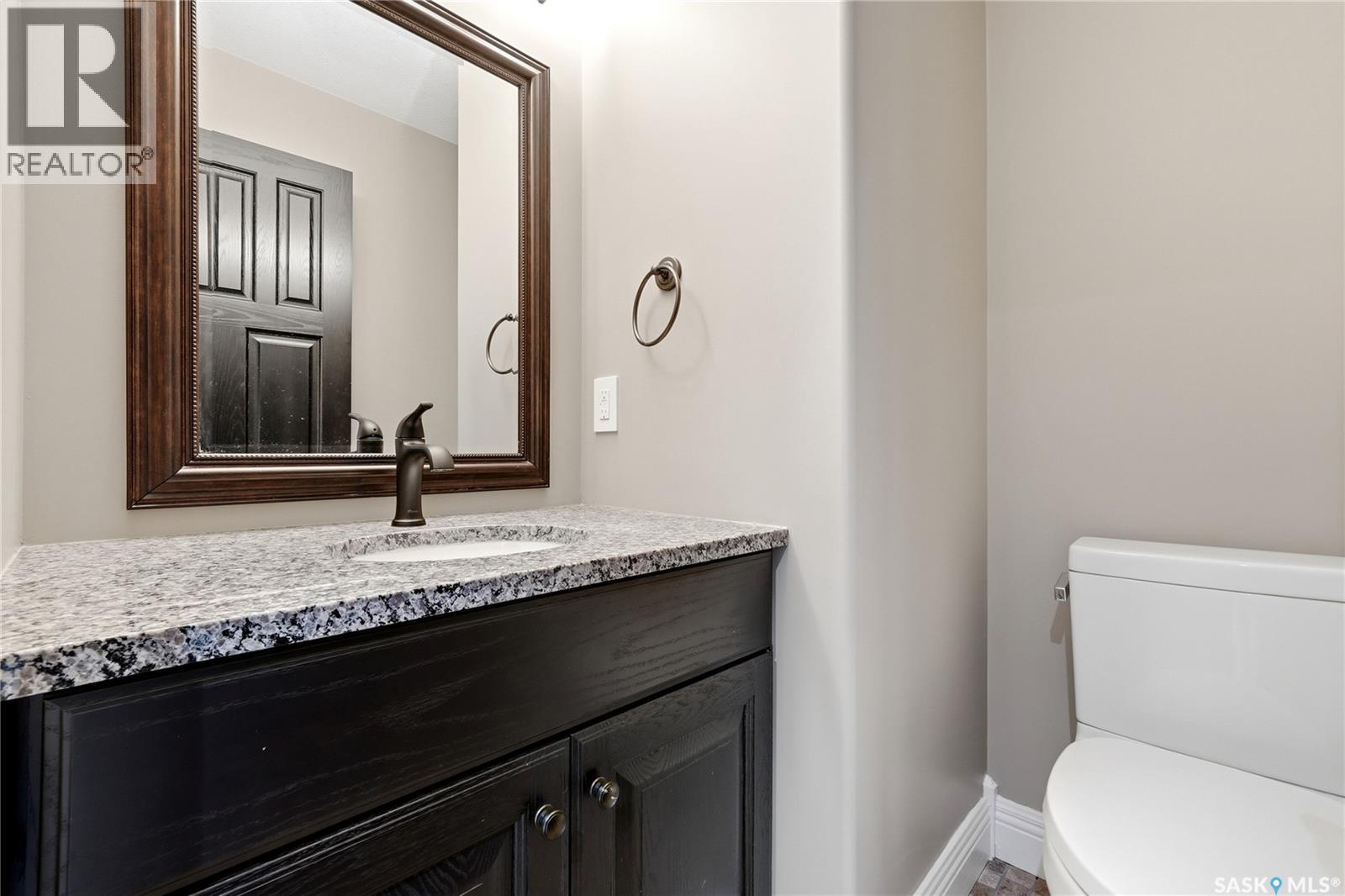 7 Lott Road E, White City, Saskatchewan  S4L 5B1 - Photo 21 - SK045008