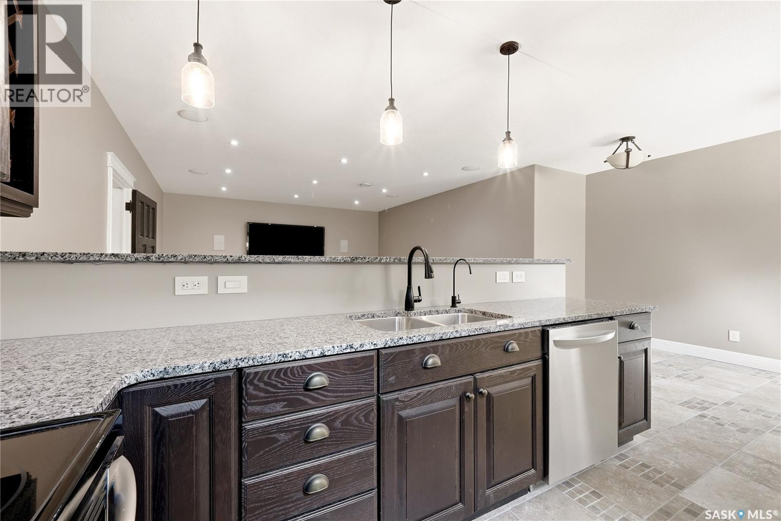 7 Lott Road E, White City, Saskatchewan  S4L 5B1 - Photo 41 - SK045008