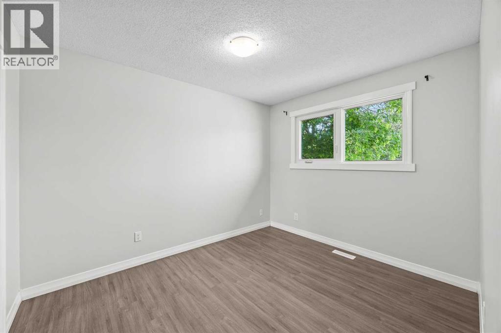 875 Pinecliff Drive NE, Calgary, Alberta  T1Y 3Y3 - Photo 17 - A2335715