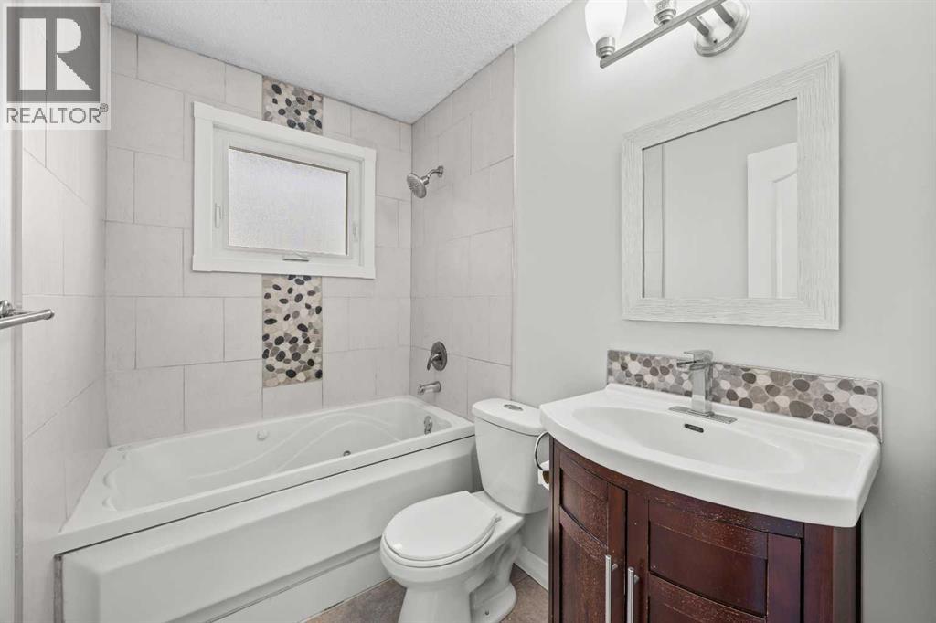 875 Pinecliff Drive NE, Calgary, Alberta  T1Y 3Y3 - Photo 23 - A2335715