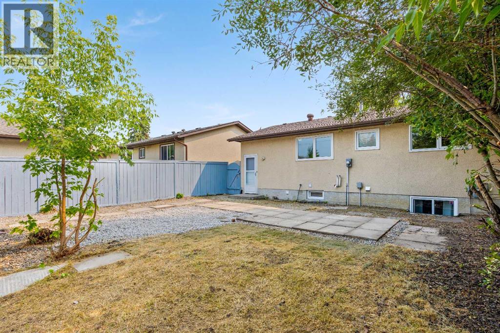 875 Pinecliff Drive NE, Calgary, Alberta  T1Y 3Y3 - Photo 40 - A2335715