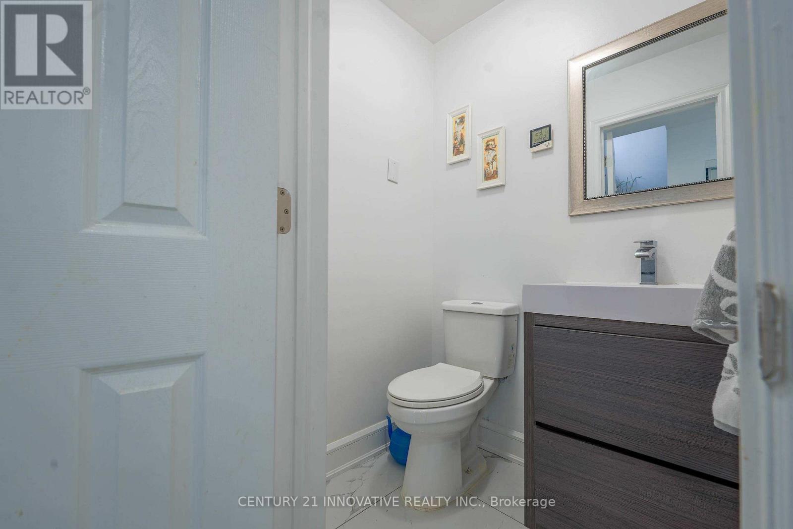13 Dorset Drive, Brampton, Ontario  L6T 2Y1 - Photo 11 - W13654182