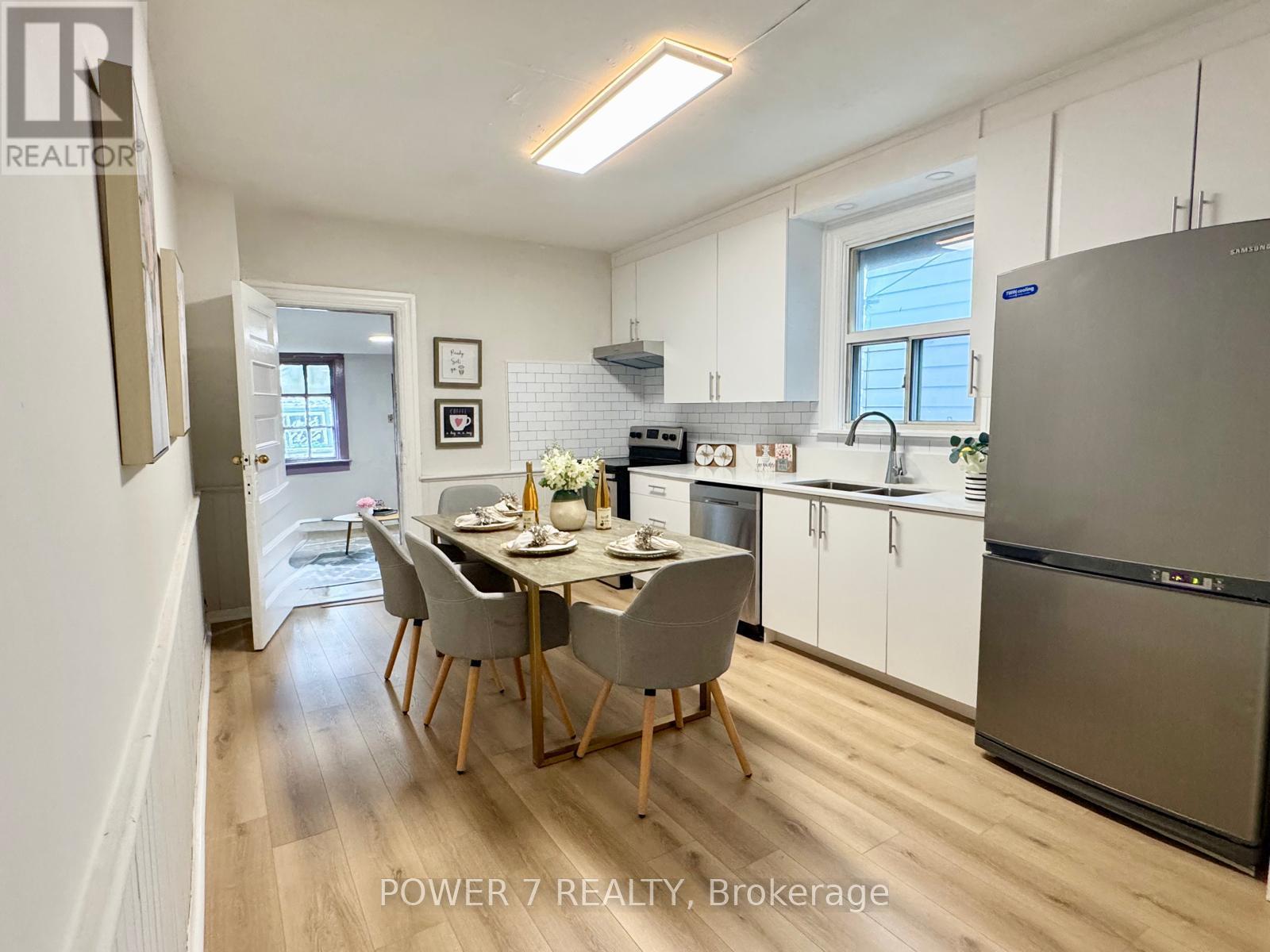 810 Ossington Avenue, Toronto, Ontario  M6G 3V1 - Photo 5 - W13647362