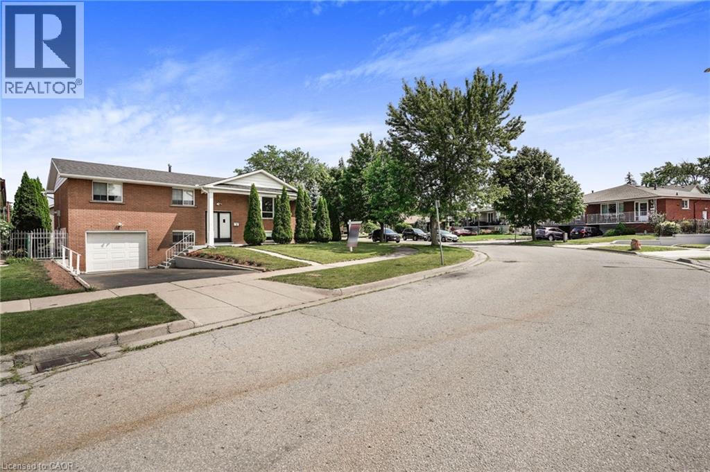 72 Eastbury Drive, Hamilton, Ontario  L8E 2Y5 - Photo 3 - 40853166