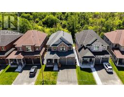32 BAYCROFT BOULEVARD, Essa, Ontario