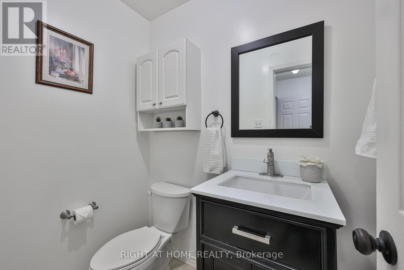 12 Anglers Catch Lane, Brampton, Ontario  L6R 2A5 - Photo 16 - W13648512